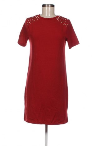 Šaty  Alcott, Velikost M, Barva Červená, Cena  185,00 Kč
