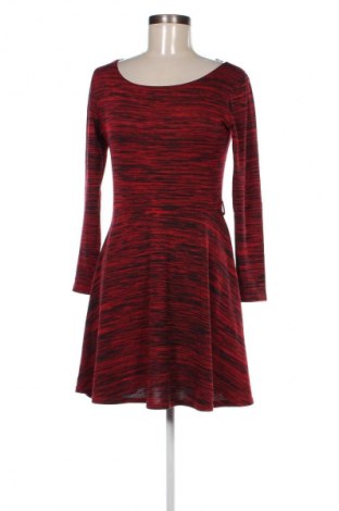 Kleid Atmosphere, Größe M, Farbe Rot, Preis € 6,99