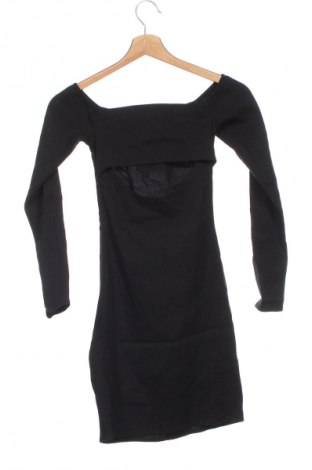 Kleid Bershka, Größe XS, Farbe Schwarz, Preis 11,68 €