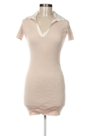 Kleid Bershka, Größe M, Farbe Beige, Preis 8,90 €