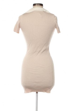 Kleid Bershka, Größe M, Farbe Beige, Preis € 2,99