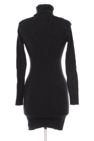 Rochie Calvin Klein Jeans, Mărime M, Culoare Negru, Preț 271,99 Lei