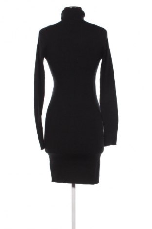 Rochie Calvin Klein Jeans, Mărime L, Culoare Negru, Preț 447,99 Lei