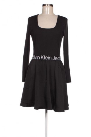 Kleid Calvin Klein Jeans, Größe M, Farbe Schwarz, Preis 61,99 €