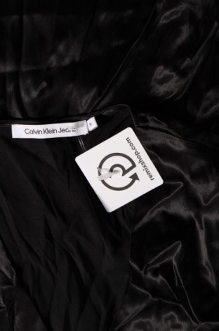 Рокля Calvin Klein Jeans, Размер M, Цвят Черен, Цена 54,99 лв.