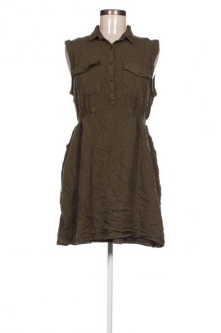 Kleid Clockhouse, Größe XL, Farbe Grün, Preis € 9,48