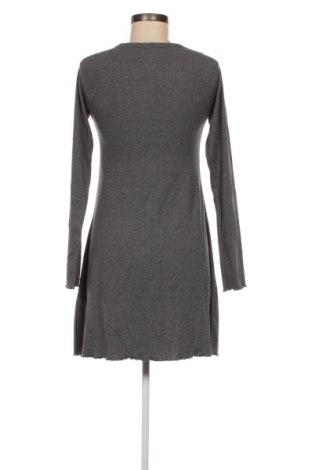 Kleid Gina Tricot, Größe S, Farbe Grau, Preis 5,49 €