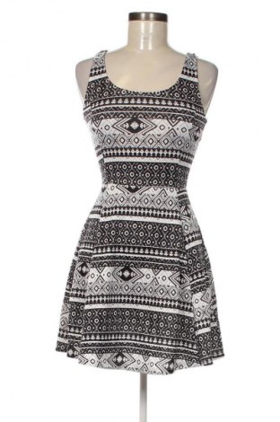 Šaty  H&M Divided, Velikost S, Barva Vícebarevné, Cena  187,00 Kč