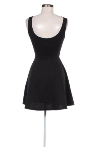 Kleid H&M Divided, Größe S, Farbe Schwarz, Preis 5,49 €