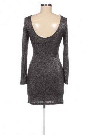 Kleid H&M Divided, Größe M, Farbe Silber, Preis € 3,29