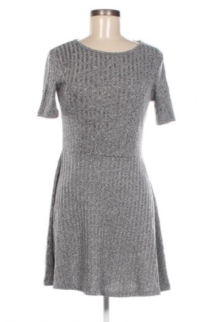 Kleid H&M Divided, Größe M, Farbe Grau, Preis € 5,99