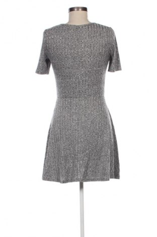 Kleid H&M Divided, Größe M, Farbe Grau, Preis 5,99 €