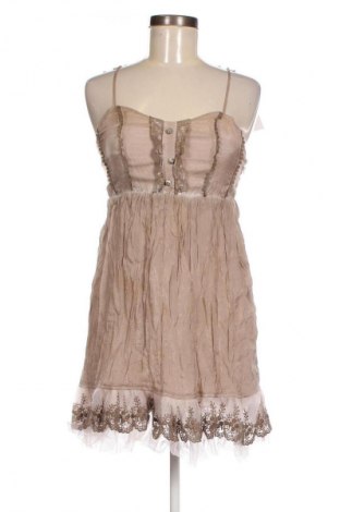 Kleid Laetitia, Größe M, Farbe Beige, Preis € 10,99