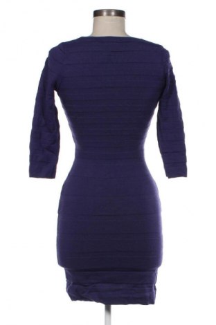 Kleid Mango, Größe M, Farbe Lila, Preis 3,99 €