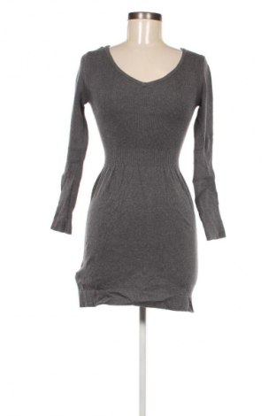 Kleid Mango, Größe S, Farbe Grau, Preis 5,99 €