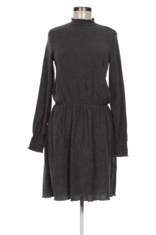 Kleid Mohito, Größe L, Farbe Grau, Preis 10,02 €