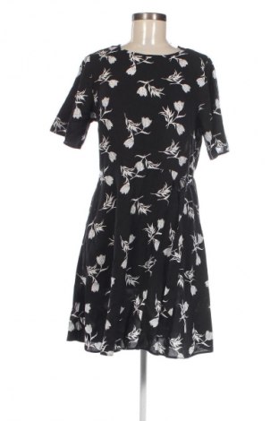 Kleid Peacocks, Größe M, Farbe Mehrfarbig, Preis 6,99 €