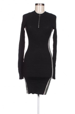 Kleid Review, Größe S, Farbe Schwarz, Preis 11,99 €