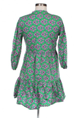 Šaty  Sinsay, Velikost XS, Barva Vícebarevné, Cena  462,00 Kč