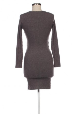 Kleid Terranova, Größe XS, Farbe Grau, Preis € 4,99