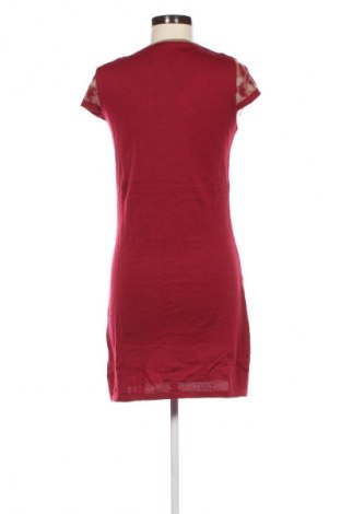 Kleid Tissaia, Größe M, Farbe Rot, Preis € 4,99