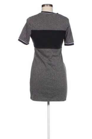 Kleid Topshop, Größe M, Farbe Mehrfarbig, Preis € 8,99