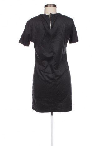 Kleid Zara Trafaluc, Größe M, Farbe Schwarz, Preis 8,99 €