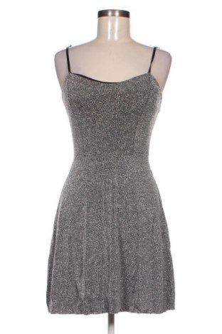 Kleid Zuiki, Größe M, Farbe Silber, Preis 5,49 €