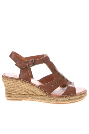 Sandalen, Größe 39, Farbe Braun, Preis 16,20 €