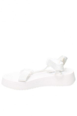 Sandalen Calvin Klein Jeans, Größe 39, Farbe Weiß, Preis 94,64 €