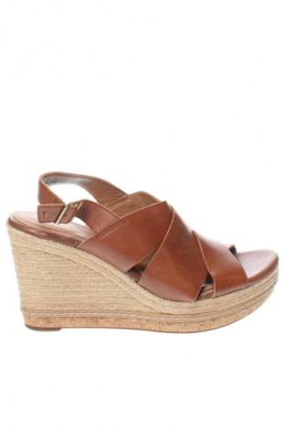 Sandale Clarks, Mărime 41, Culoare Maro, Preț 74,81 Lei