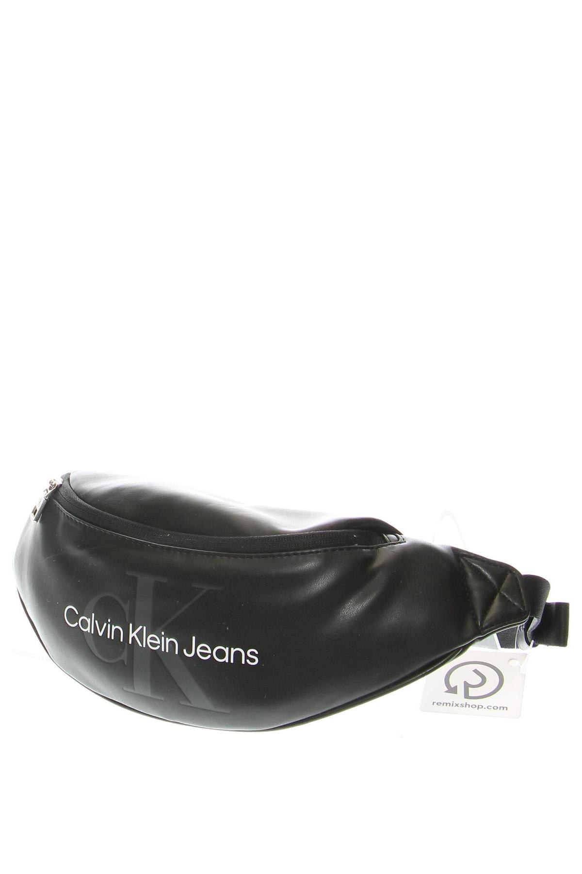 Ľadvinka  Calvin Klein Jeans, Farba Čierna, Cena  34,45 €