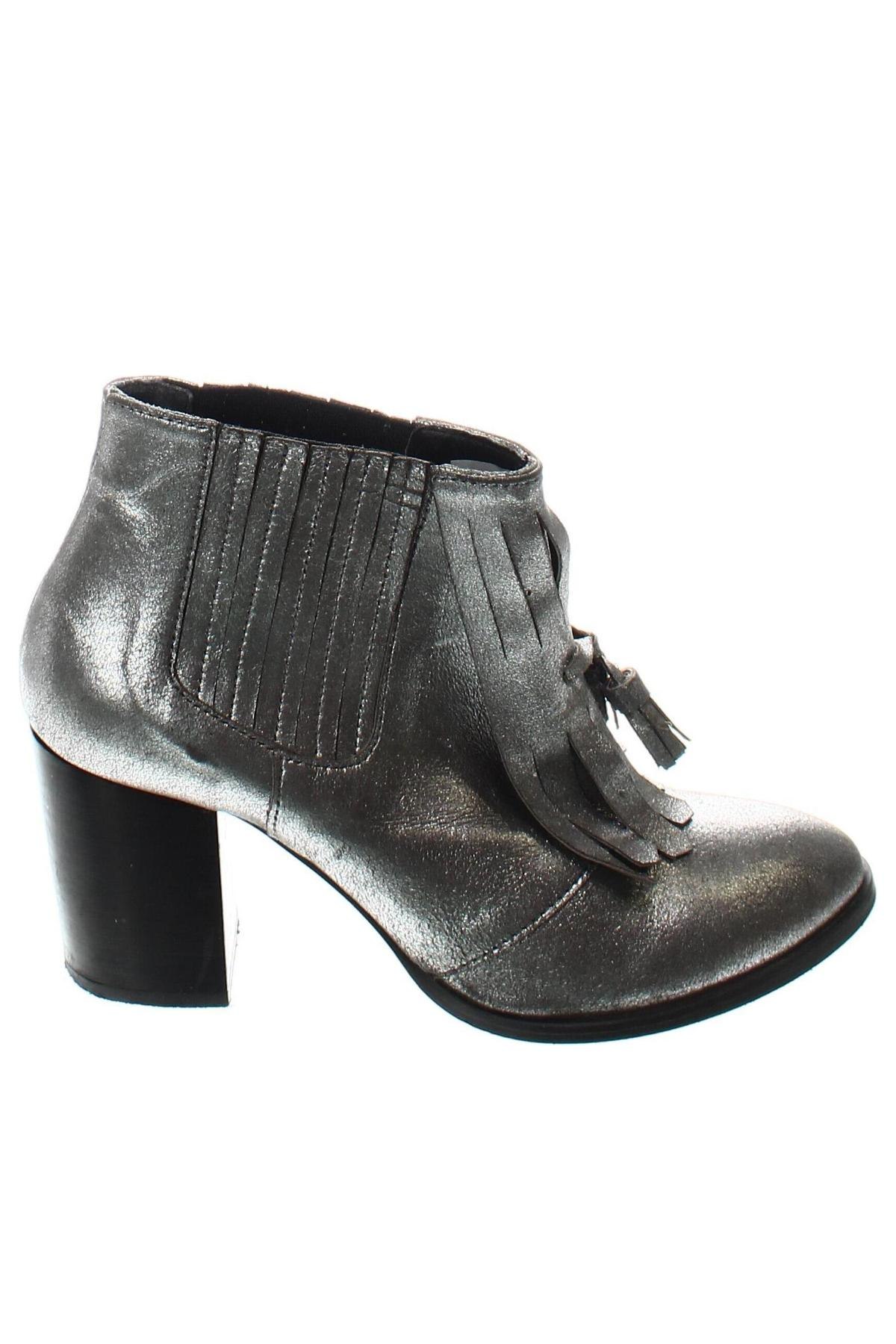 Damen Stiefeletten Heine, Größe 38, Farbe Silber, Preis 15,86 €