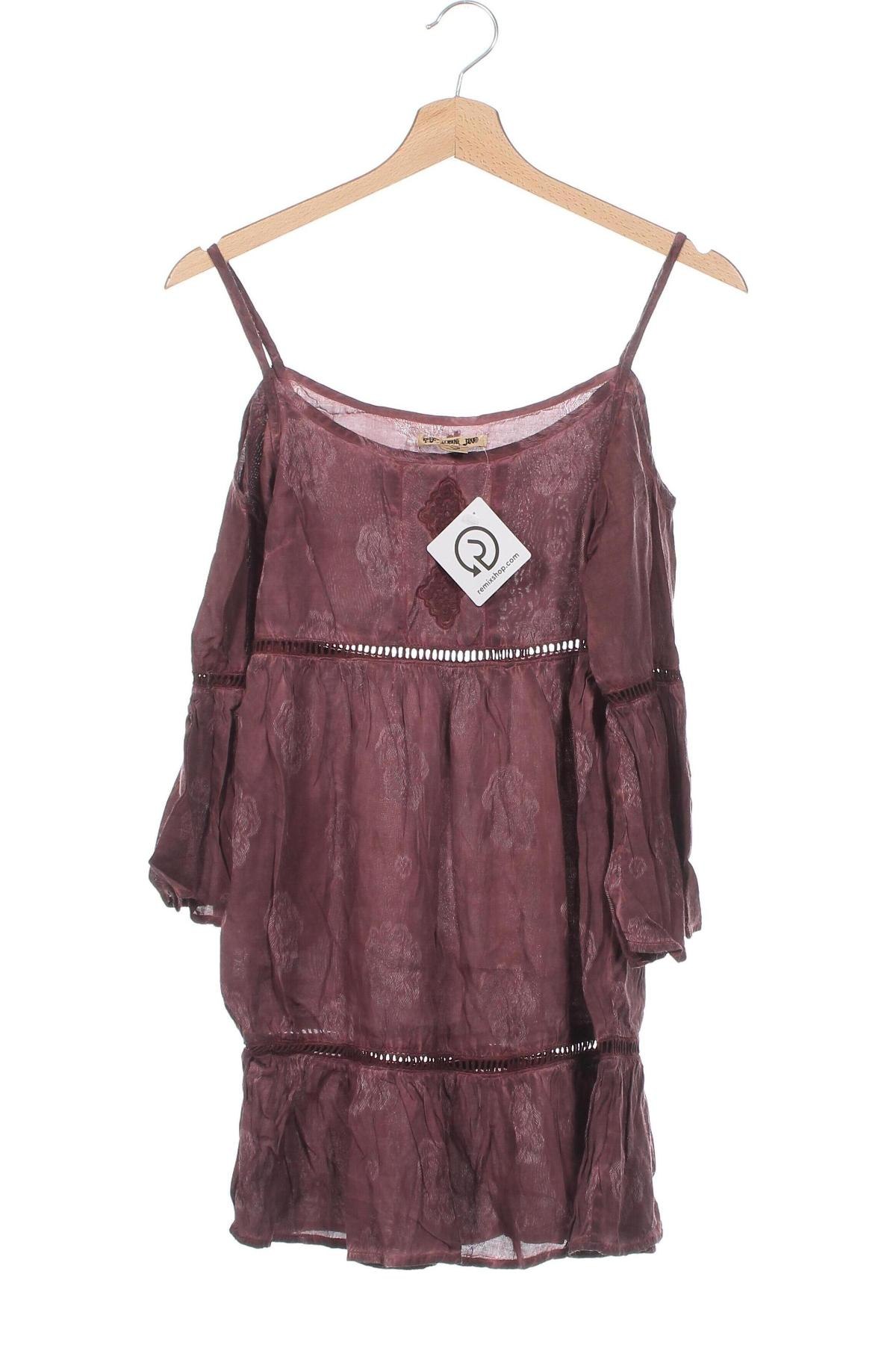 Kleid, Größe S, Farbe Rot, Preis € 2,99