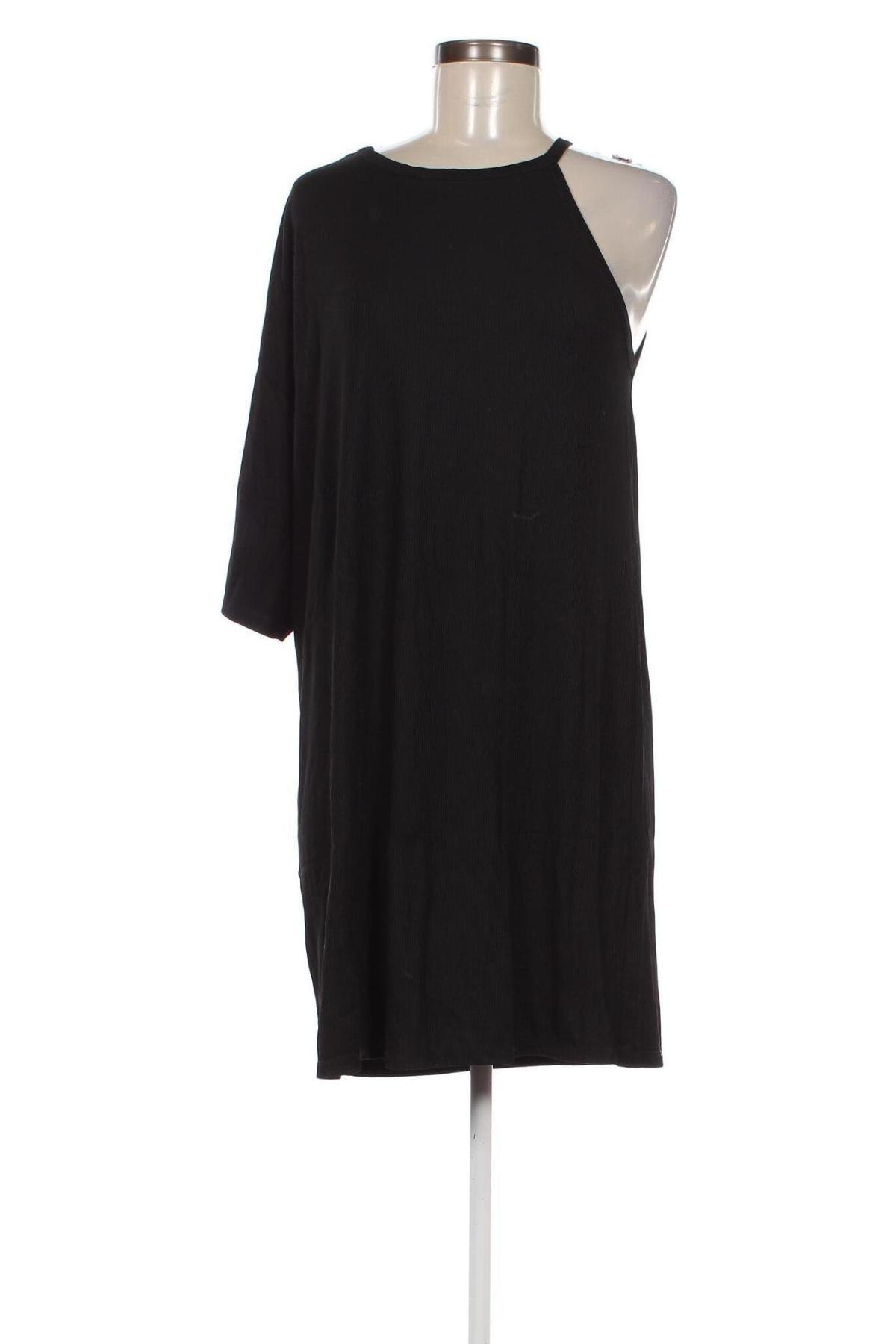 Rochie Bershka, Mărime S, Culoare Negru, Preț 22,99 Lei