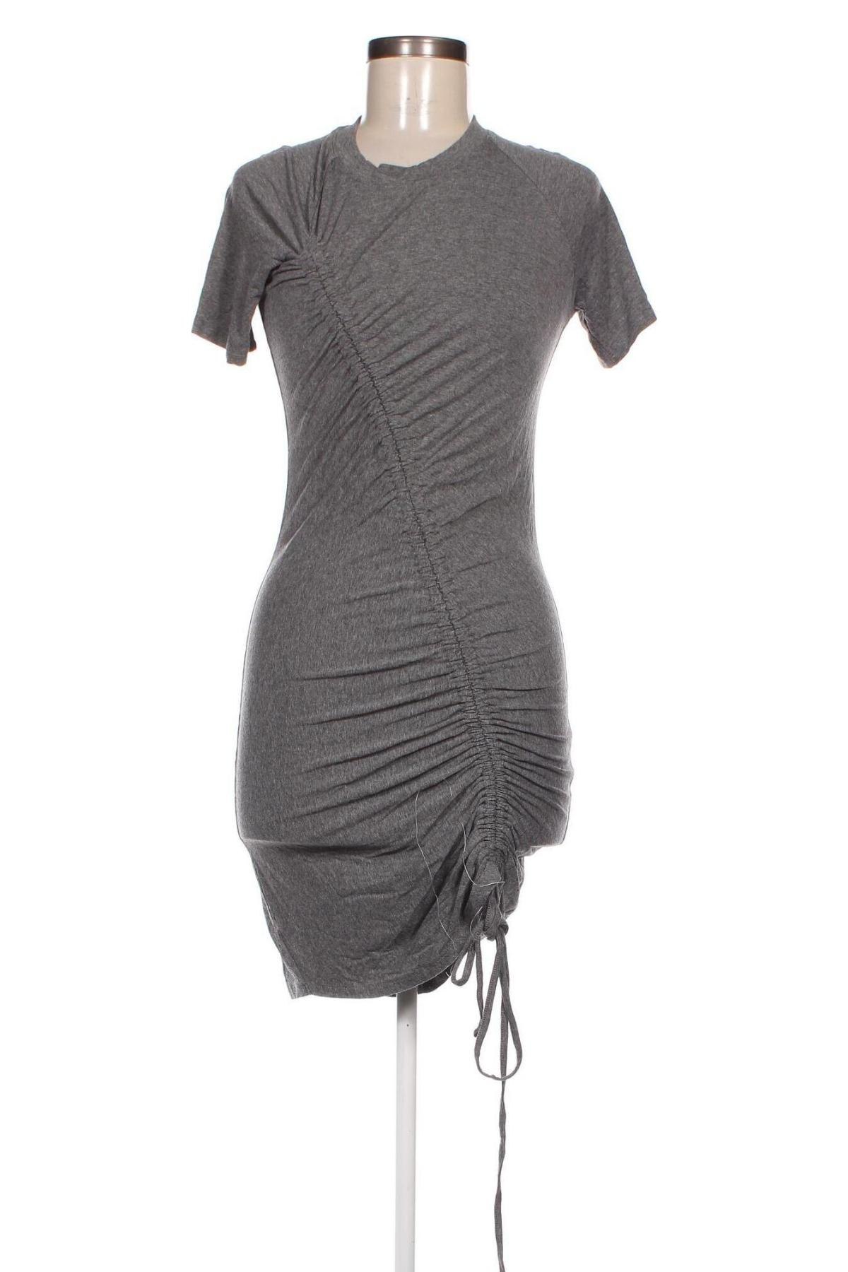 Kleid Find., Größe XS, Farbe Grau, Preis € 5,49