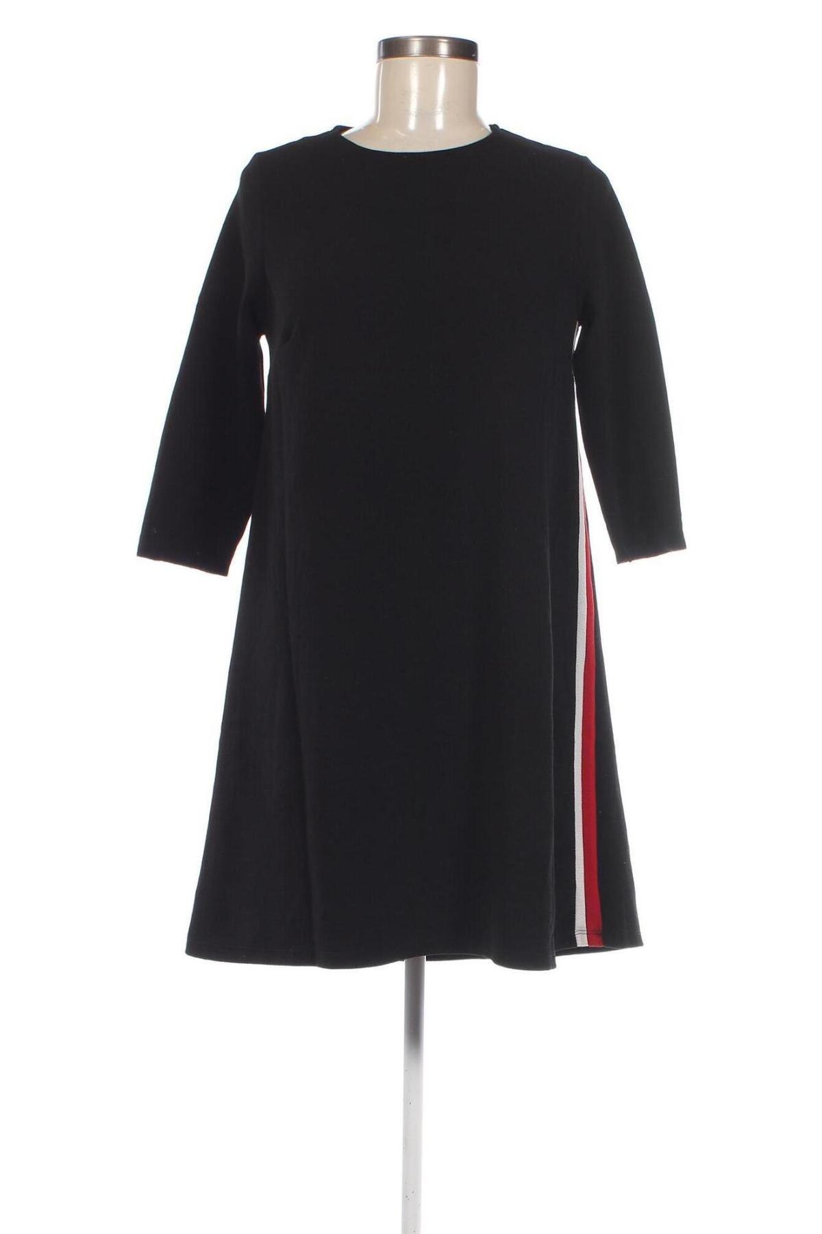 Kleid Stradivarius, Größe S, Farbe Schwarz, Preis € 20,18