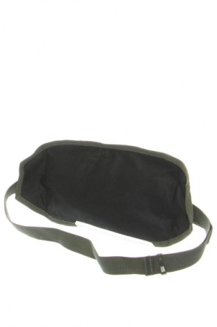 Deréktáska Nike, Szín Zöld, Ár 9 219 Ft