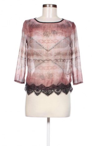 Dámská halenka Bershka, Velikost S, Barva Vícebarevné, Cena  241,00 Kč