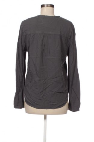 Damen Shirt Hilfiger Denim, Größe M, Farbe Grau, Preis 22,99 €
