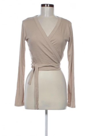 Damen Shirt NA-KD, Größe M, Farbe Beige, Preis 23,99 €