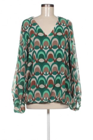 Damen Shirt Paprika, Größe M, Farbe Mehrfarbig, Preis 9,99 €