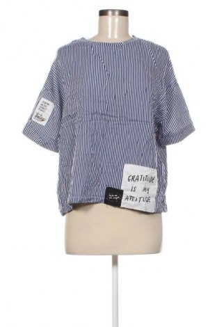Dámská halenka Pull&Bear, Velikost S, Barva Vícebarevné, Cena  189,00 Kč