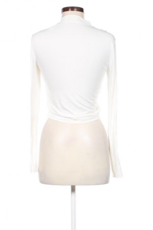 Damen Shirt Stradivarius, Größe M, Farbe Weiß, Preis € 9,72