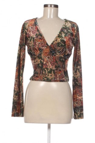 Dámská halenka Stradivarius, Velikost L, Barva Vícebarevné, Cena  129,00 Kč