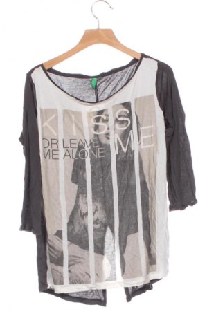 Damen Shirt United Colors Of Benetton, Größe XS, Farbe Grau, Preis 17,39 €