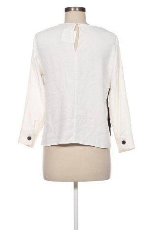 Damen Shirt Zara, Größe M, Farbe Weiß, Preis 18,99 €