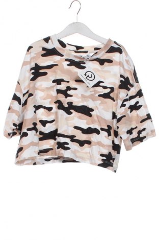 Γυναικείο t-shirt Fb Sister, Μέγεθος XS, Χρώμα Πολύχρωμο, Τιμή 5,99 €