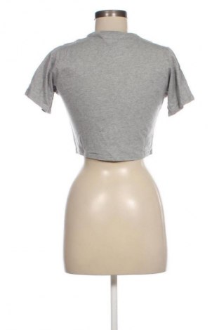 Γυναικείο t-shirt Nike, Μέγεθος M, Χρώμα Γκρί, Τιμή 17,99 €