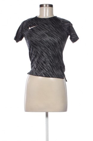 Γυναικείο t-shirt Nike, Μέγεθος S, Χρώμα Πολύχρωμο, Τιμή 17,99 €
